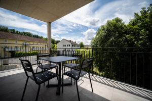 Terrasse im Apartment mit 1 Schlafzimmer im Landhaus Bad Gleichenberg